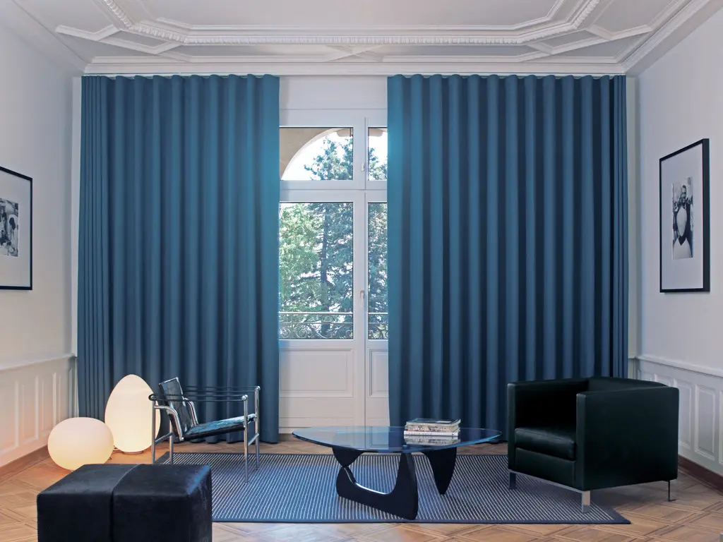 Custom eyelet curtains Dubai with stylish designs